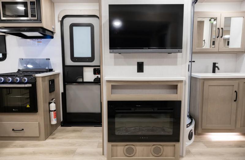 new Travel Trailers Forest River Flagstaff Micro Lite for sale, in Hayward, WI Thumbnail 18