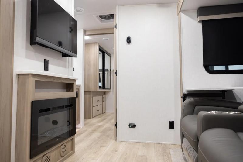 new Travel Trailers Forest River Flagstaff Micro Lite for sale, in Hayward, WI Thumbnail 3