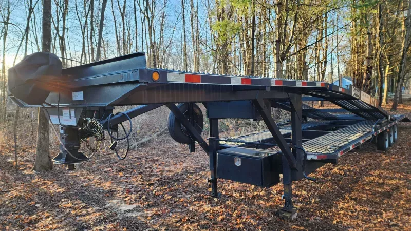 2018 Kaufman Trailers EZIV Car Haulers / Racing Trailers