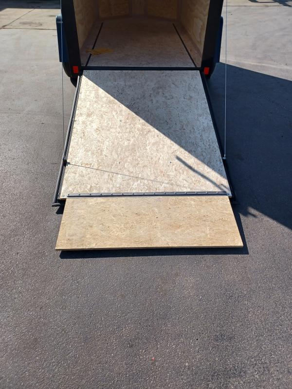 new Cargo (Enclosed) Trailers Interstate  for sale, in Darien, IL Thumbnail 5