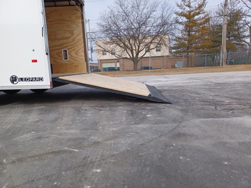 new Cargo (Enclosed) Trailers Haul-About  for sale, in Darien, IL Thumbnail 9