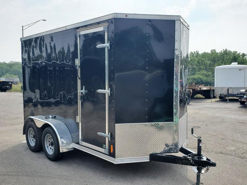 6'x12' TANDEM AXLE ENCLOSED CARGO TRAILER 6'x12' TANDEM AXLE ENCLOSED CARGO TRAILER