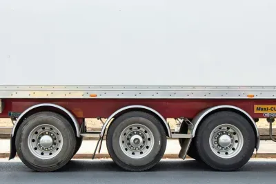 2027 102 Ironworks Eliminator 24' Heavy Hauler 2 Class B