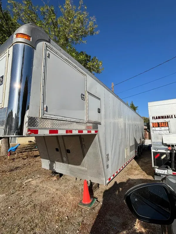 used Fifth Wheel Trailers Pace American Other for sale, in Simi Valley, CA Thumbnail 3