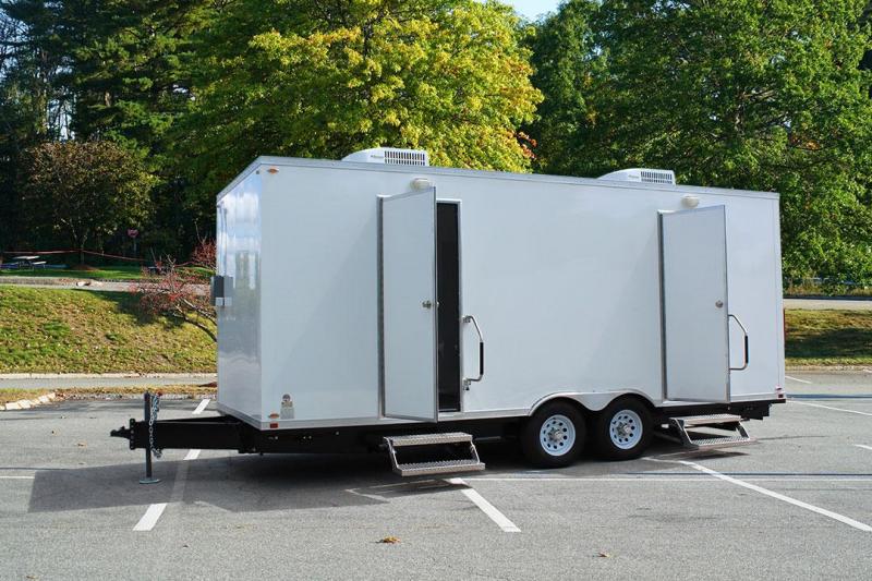 10 Station Restroom Trailer 10 Station Restroom Trailer