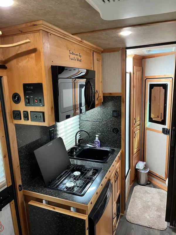 used Horse Trailers Trails West  for sale, in Reynoldsville, PA Thumbnail 6
