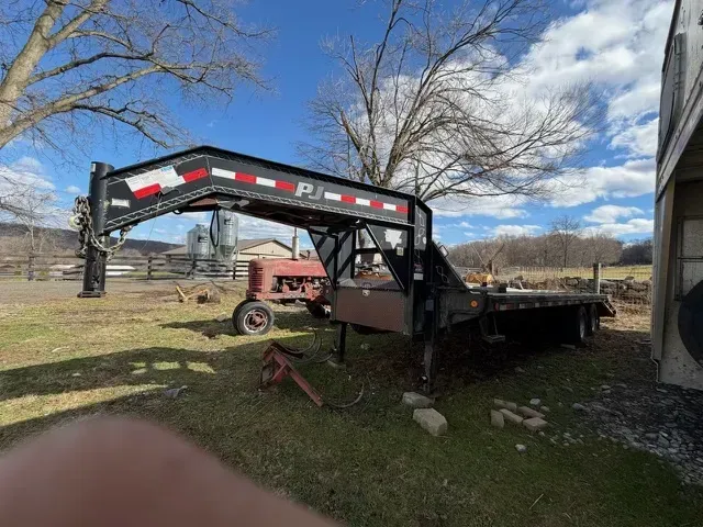 PJ Flatbed Trailer 25ft