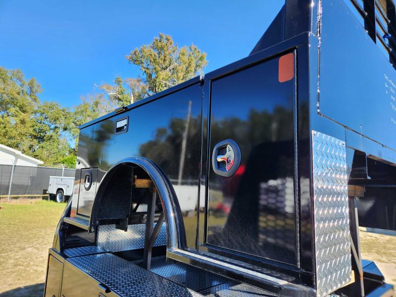 2023 CM Truck Beds SHORT BED CHEVY/GMC TMX SRW Gooseneck Utility Hauler