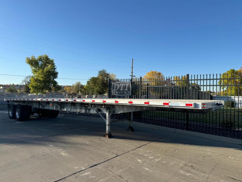 used Flatbed Semi Trailers Hyundai  for sale, in Denver, CO Thumbnail 8