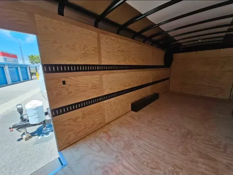 used Car Haulers / Racing Trailers Interstate 1 Trailers  for sale, in Binbrook, ON Thumbnail 2