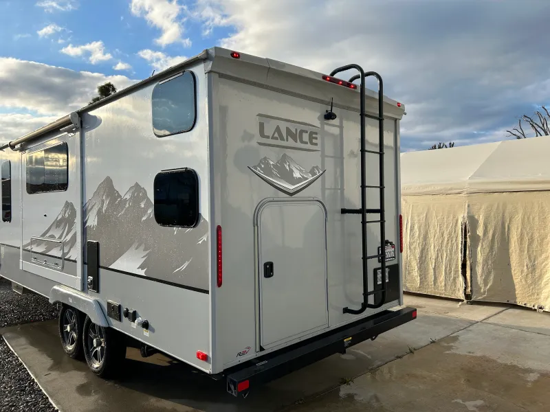 used Travel Trailers Lance Lance for sale, in Redlands, CA Thumbnail 3