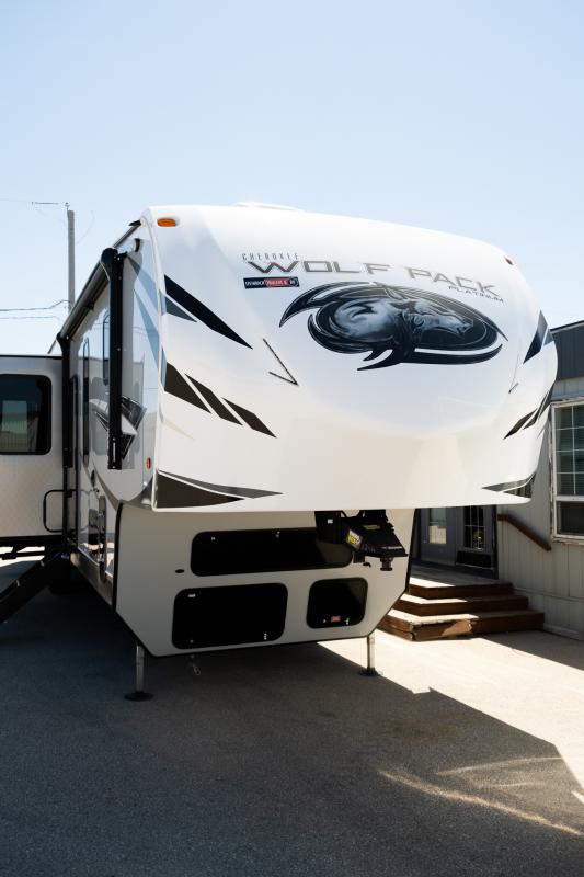 new Toy Haulers Forest River Wolf Pack for sale, in Steinbach, MB Thumbnail 3