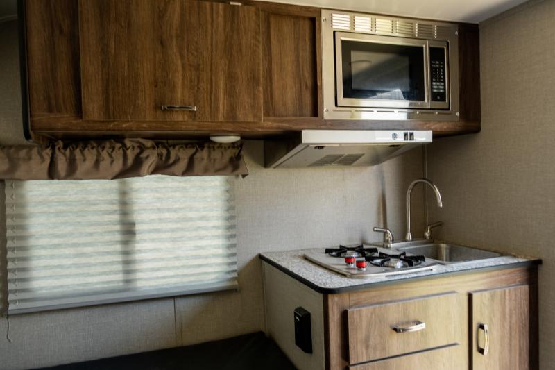 2021 Travel Lite Rayzr Truck Bed Camper RV Steinbach Trailers & RV