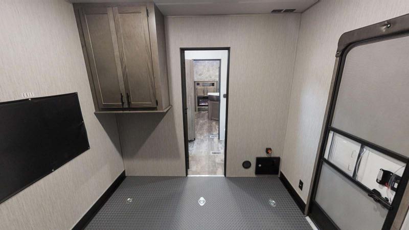 new Toy Haulers Forest River Cherokee Wolf Pack for sale, in Steinbach, MB Thumbnail 18