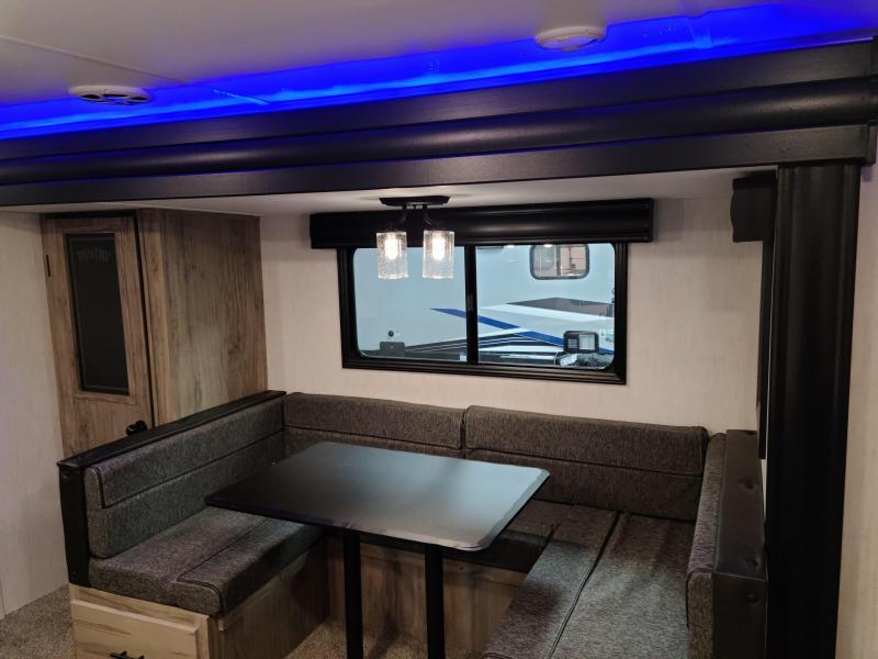 new Travel Trailers Forest River Alpha Wolf for sale, in Steinbach, MB Thumbnail 15