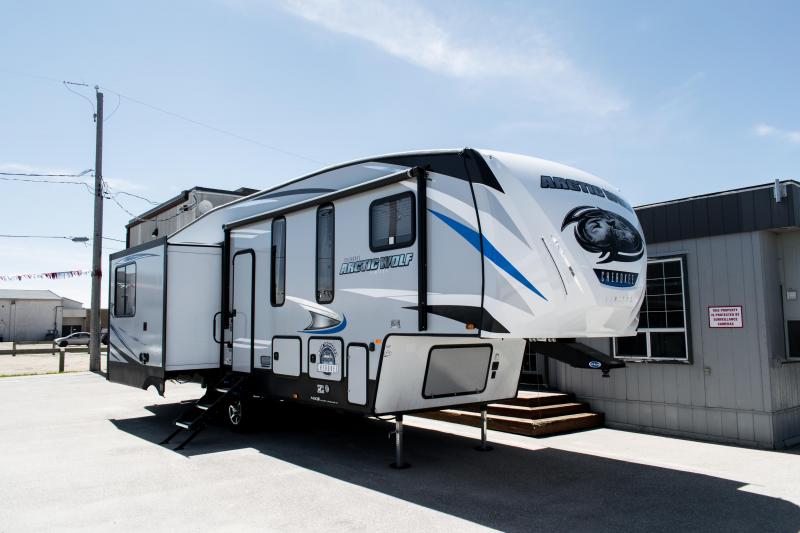 2019 Arctic Wolf Limited 295QSL8 5th Wheel Bunk Room Travel Trailer 2019 Arctic Wolf Limited 295QSL8 5th Wheel Bunk Room Travel Trailer