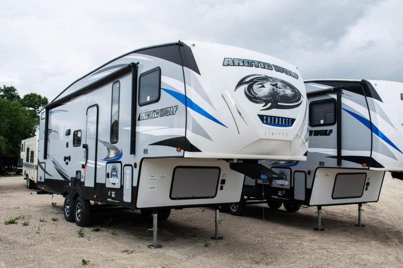 2020 Arctic Wolf Limited 265DBH8-L 5th Wheel Travel Trailer 2020 Arctic Wolf Limited 265DBH8-L 5th Wheel Travel Trailer