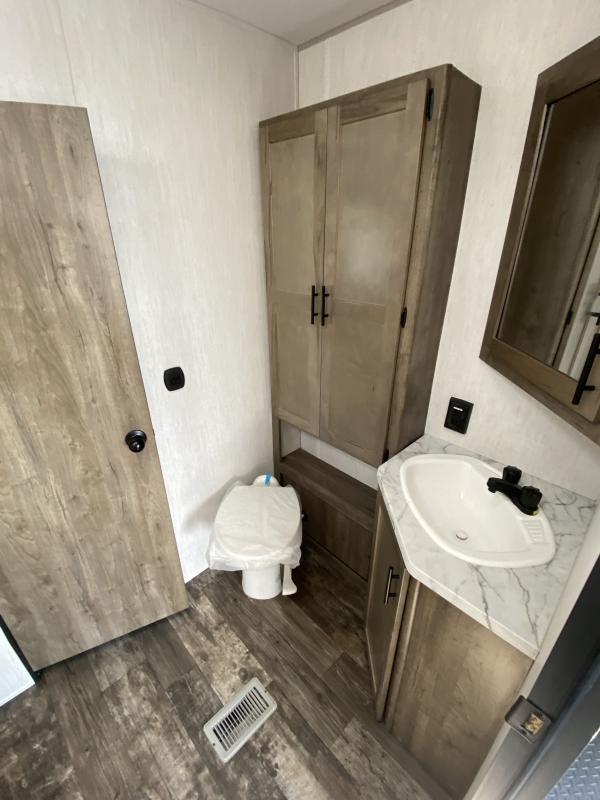 new Toy Haulers Forest River Cherokee Wolf Pack for sale, in Steinbach, MB Thumbnail 22