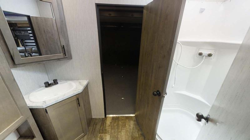 new Toy Haulers Forest River Cherokee Wolf Pack for sale, in Steinbach, MB Thumbnail 15