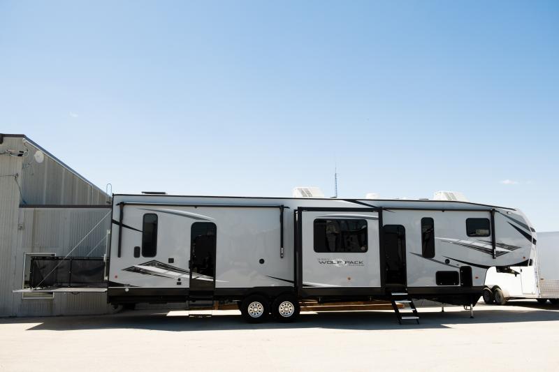 new Toy Haulers Forest River Wolf Pack for sale, in Steinbach, MB Thumbnail 7