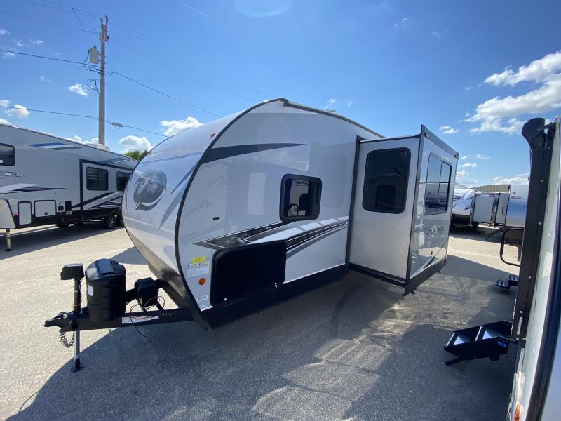 new Toy Haulers Forest River Cherokee Wolf Pack for sale, in Steinbach, MB Thumbnail 3