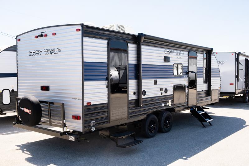 new Travel Trailers Grey Wolf Cherokee for sale, in Steinbach, MB Thumbnail 5