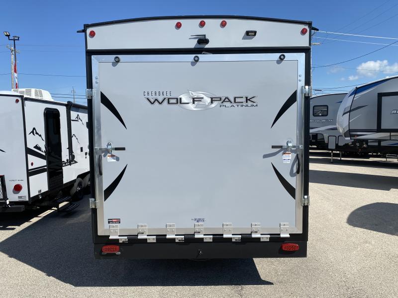 new Toy Haulers Forest River Cherokee Wolf Pack for sale, in Steinbach, MB Thumbnail 5