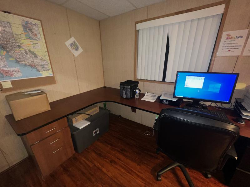 used Office / Fiber Optic Trailers Golden  for sale, in Sacramento, CA Thumbnail 12