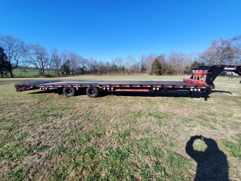 2023 Diamond C Trailers FMAX 212 General Trailers