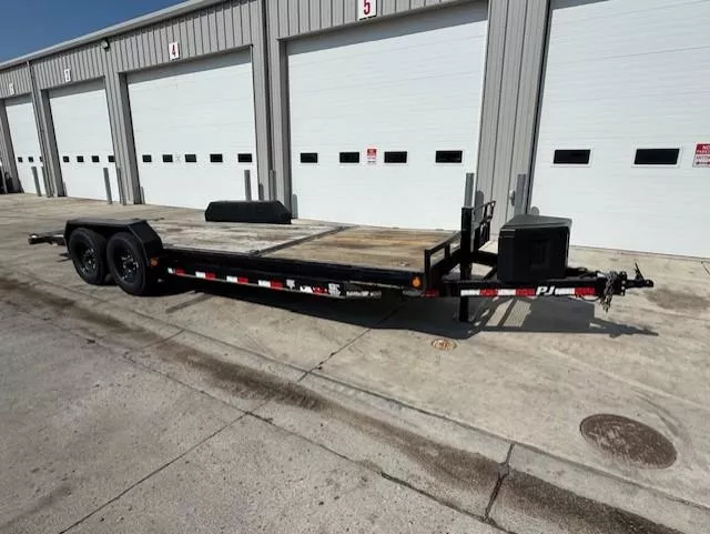 2018 PJ Trailers 22' Tilt Trailer