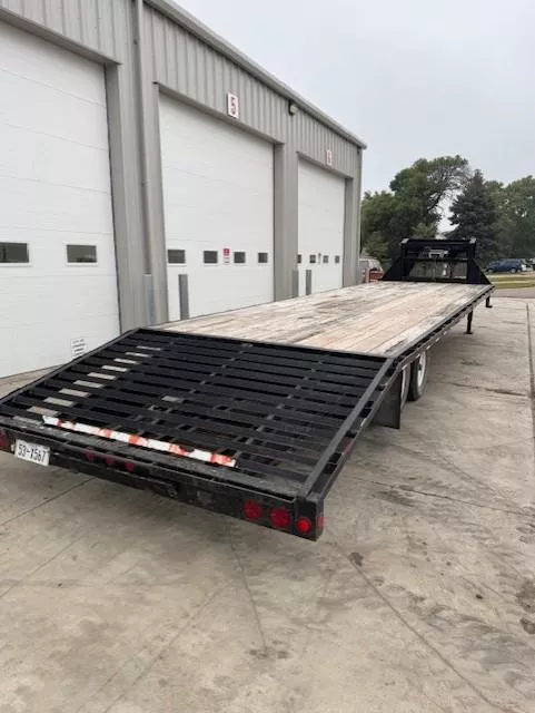 used Equipment / Flatbed Trailers PJ Trailers  for sale, in Osmond, NE Thumbnail 5