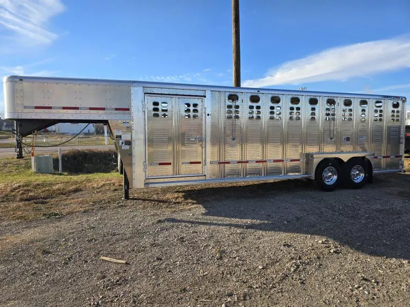 2026 Wilson Trailer Company 24' Wilson Ranch Hand Stock / Stock Combo Trailer