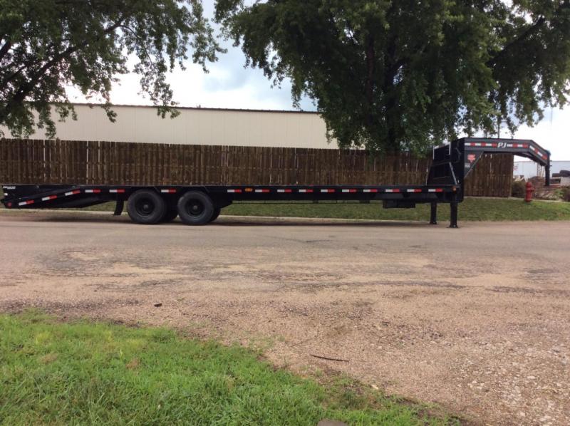 2021 PJ Trailers 30' Low-Pro Flatdeck with Duals Trailer 2021 PJ Trailers 30' Low-Pro Flatdeck with Duals Trailer