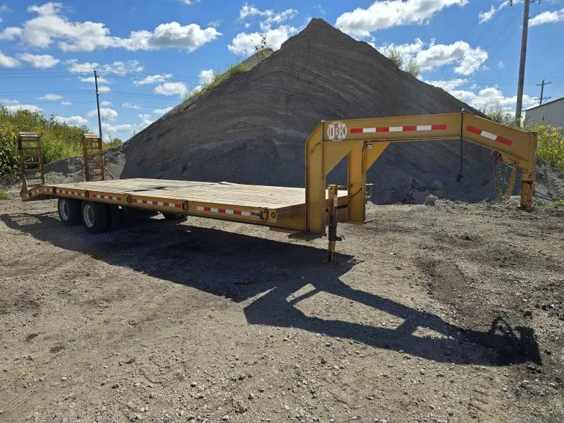 2016 D and K Trailers 29' I Beam Deckover Equipment Trailer