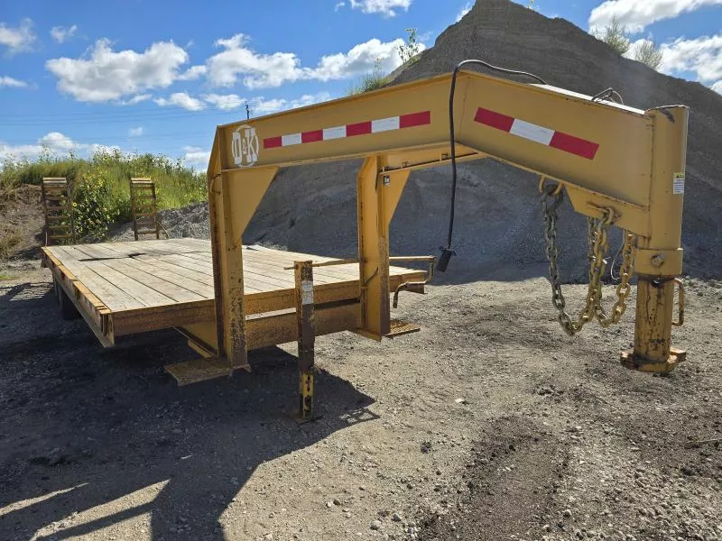 used Equipment / Flatbed Trailers D and K Trailers  for sale, in Wakefield, NE Thumbnail 2