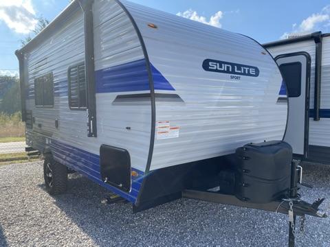 2022 Sunset Park RV Sunlite SUNLITE 18RD Travel Trailer 2022 Sunset Park RV Sunlite SUNLITE 18RD Travel Trailer