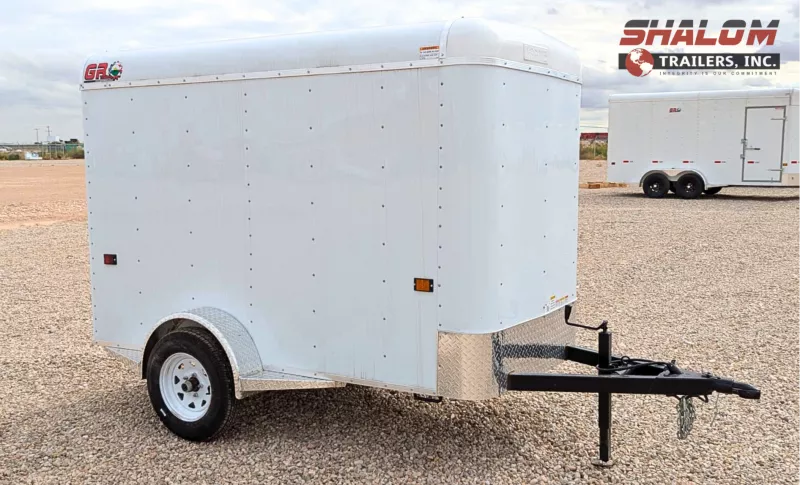 GR 4' X 8' X 5' ENCLOSED 2K
