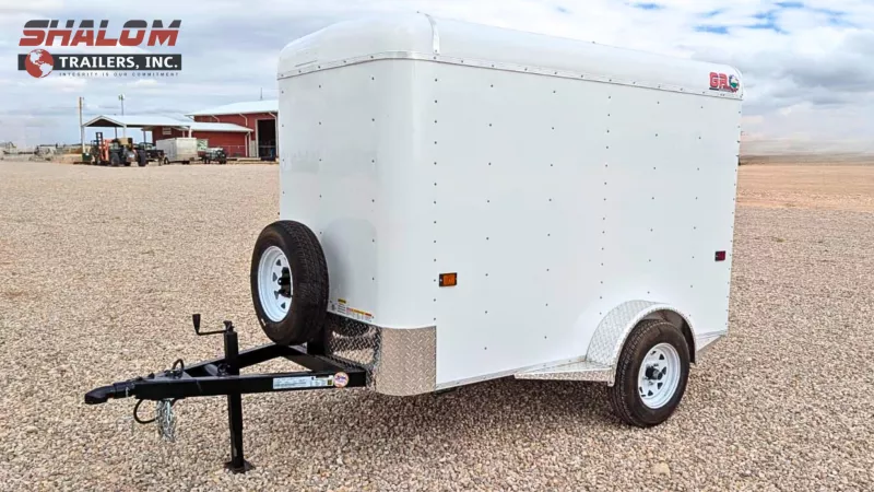 GR 4' X 8' X 5' ENCLOSED 2K