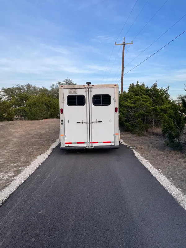 used Horse Trailers Sundowner Trailers  for sale, in Boerne, TX Thumbnail 3