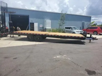 2026 Sure-Trac 8.5X28(24+4) DECKOVER W/DOVETAIL