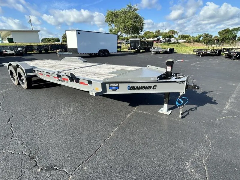 2025 Diamond C Trailers 22X80 HDT208 