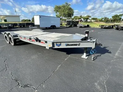 2025 Diamond C Trailers 22X80 HDT208