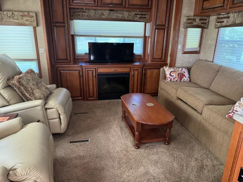 used Fifth Wheel Trailers DRV Other for sale, in Gallatin Gateway, MT Thumbnail 5