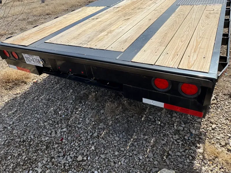 used Equipment / Flatbed Trailers Texas Pride Trailers  for sale, in Waxahachie, TX Thumbnail 3
