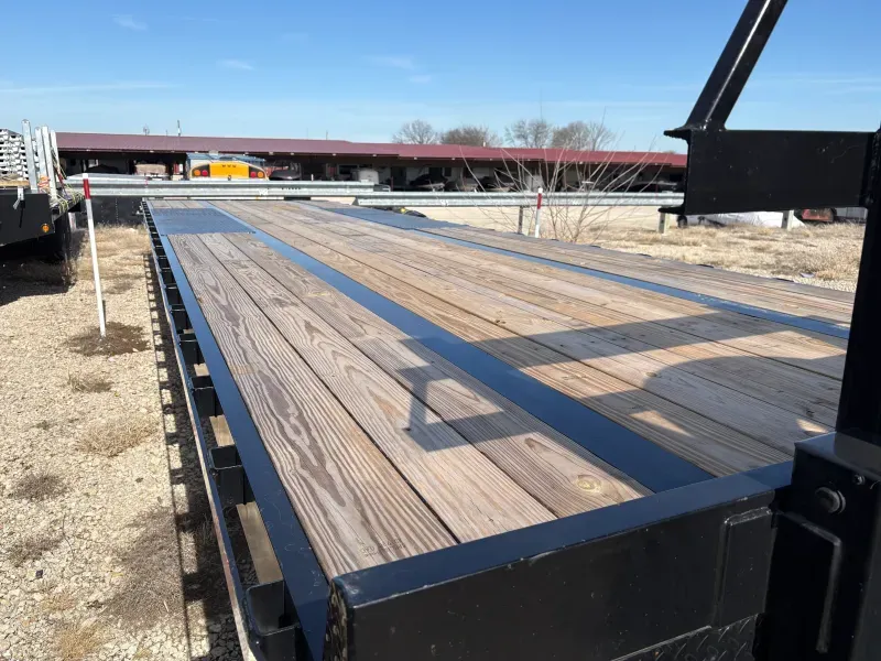 used Equipment / Flatbed Trailers Texas Pride Trailers  for sale, in Waxahachie, TX Thumbnail 9