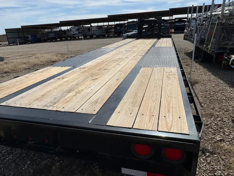 used Equipment / Flatbed Trailers Texas Pride Trailers  for sale, in Waxahachie, TX Thumbnail 2