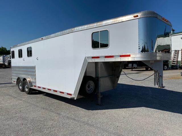2010 Featherlite 3 Horse Slant Gooseneck w/ Tack Room Horse Trailer 2010 Featherlite 3 Horse Slant Gooseneck w/ Tack Room Horse Trailer