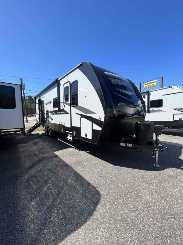 2022 Winnebago V2831RB Voyage 2022 Winnebago V2831RB Voyage