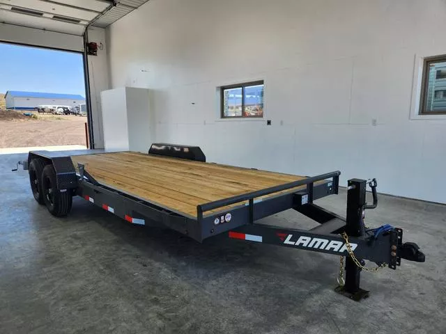 2025 Lamar Trailers Trailer 