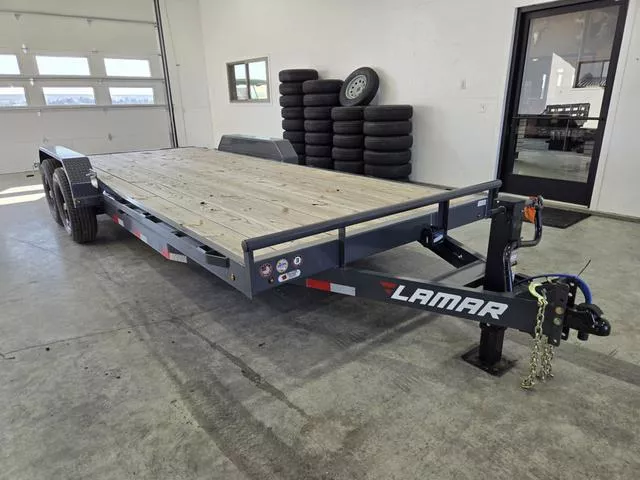 2026 Lamar Trailers Trailer 